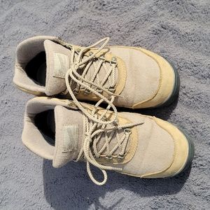 Danner Jag Wool Tuffet Hiking Boots Size 9